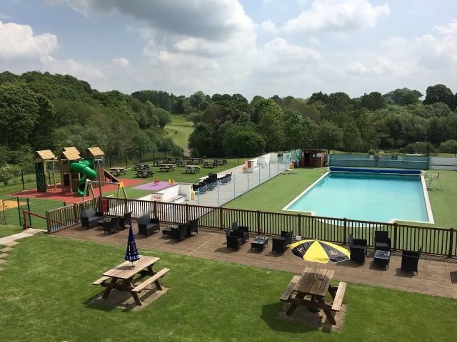 Little Lakes Holiday Park